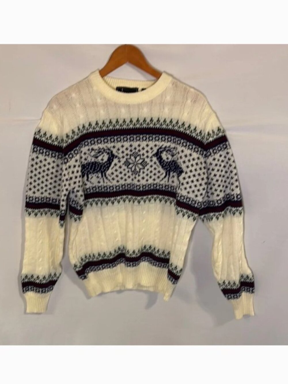 Vintage Richman Men's Cream Fair Isle Deer Patterned Ski Sweater Large